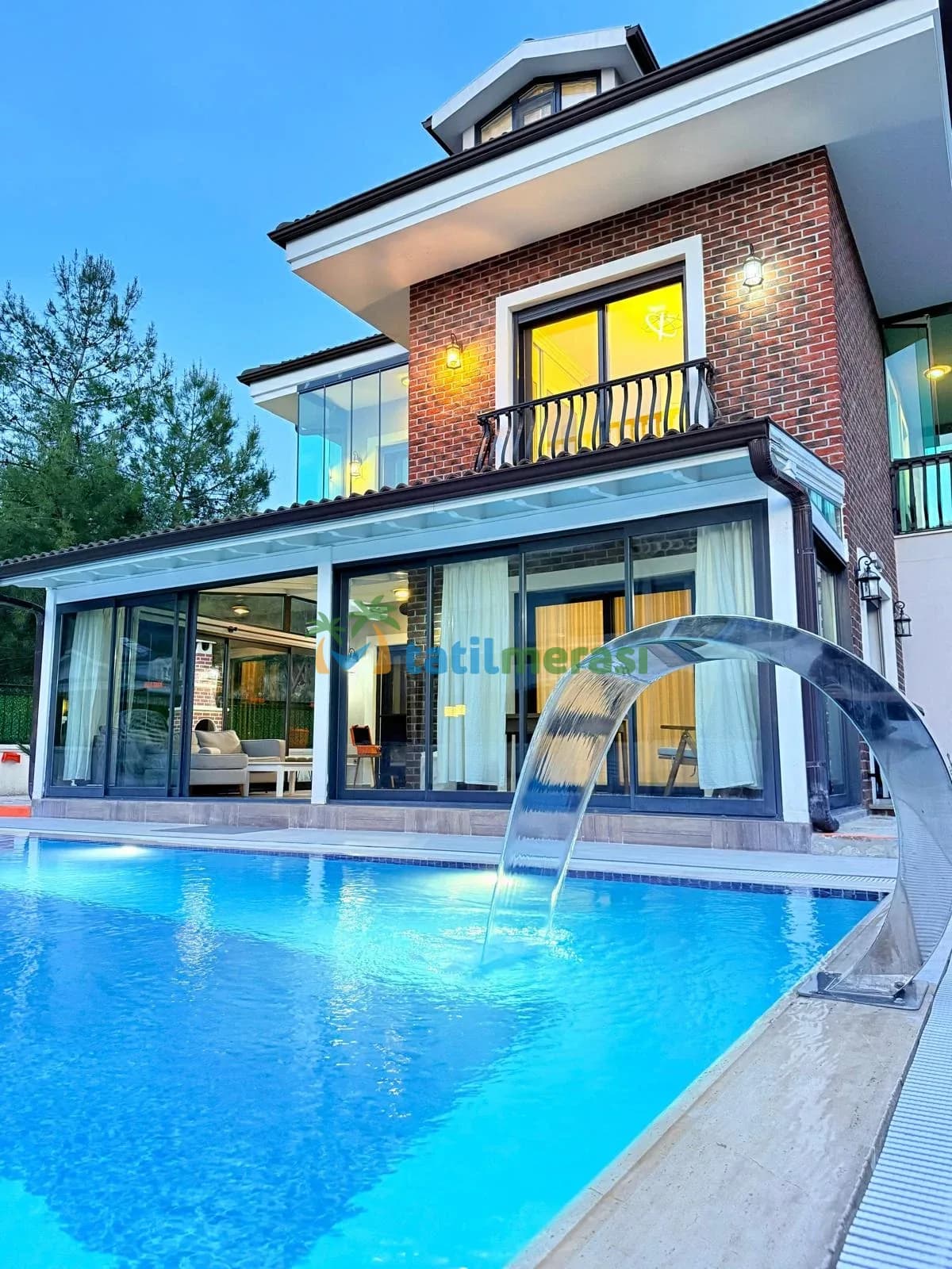 Villa Swan
